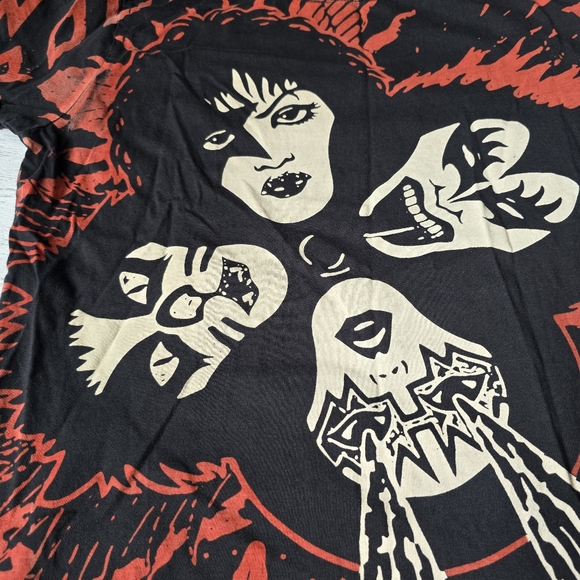 KISS Rock And Roll Over Short Sleeved Cut Out Back/Sleeves Shirt Womens Small - Picture 4 of 13
